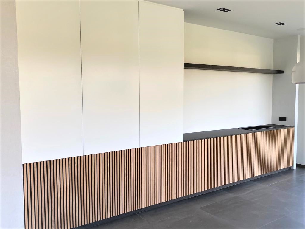 wandmeubel met ingewerkte plantenbak 01